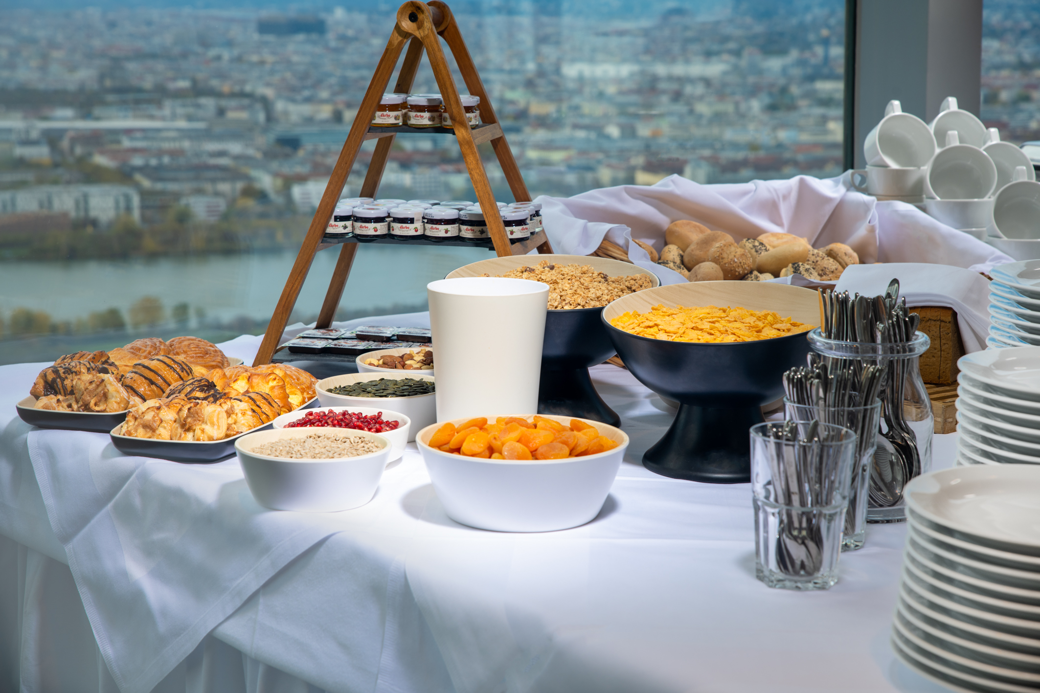 Donauturm_Turmcafe_Brunch12